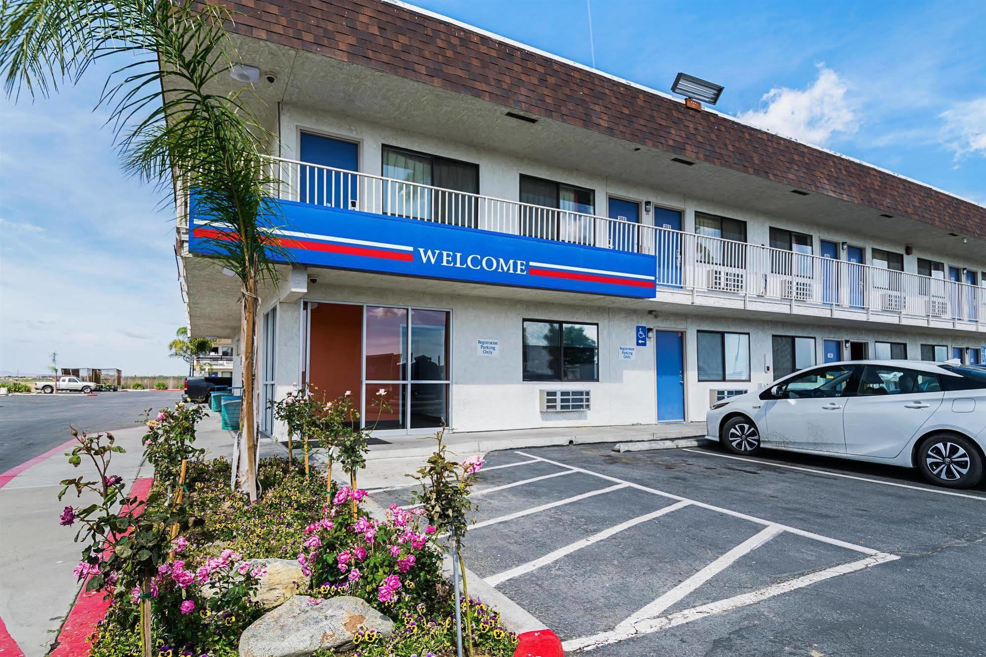 Motel 6 Lost Hills / Buttonwillow Racetrack ภายนอก รูปภาพ