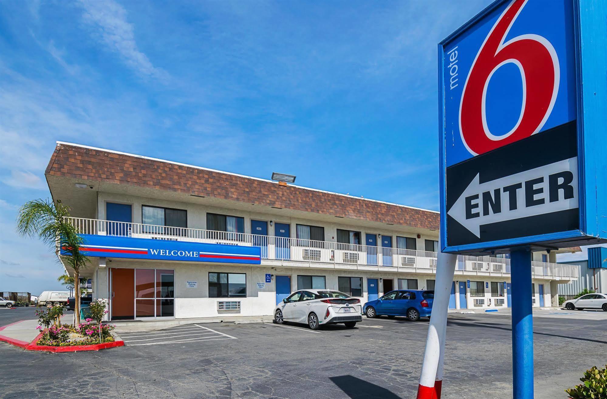 Motel 6 Lost Hills / Buttonwillow Racetrack ภายนอก รูปภาพ